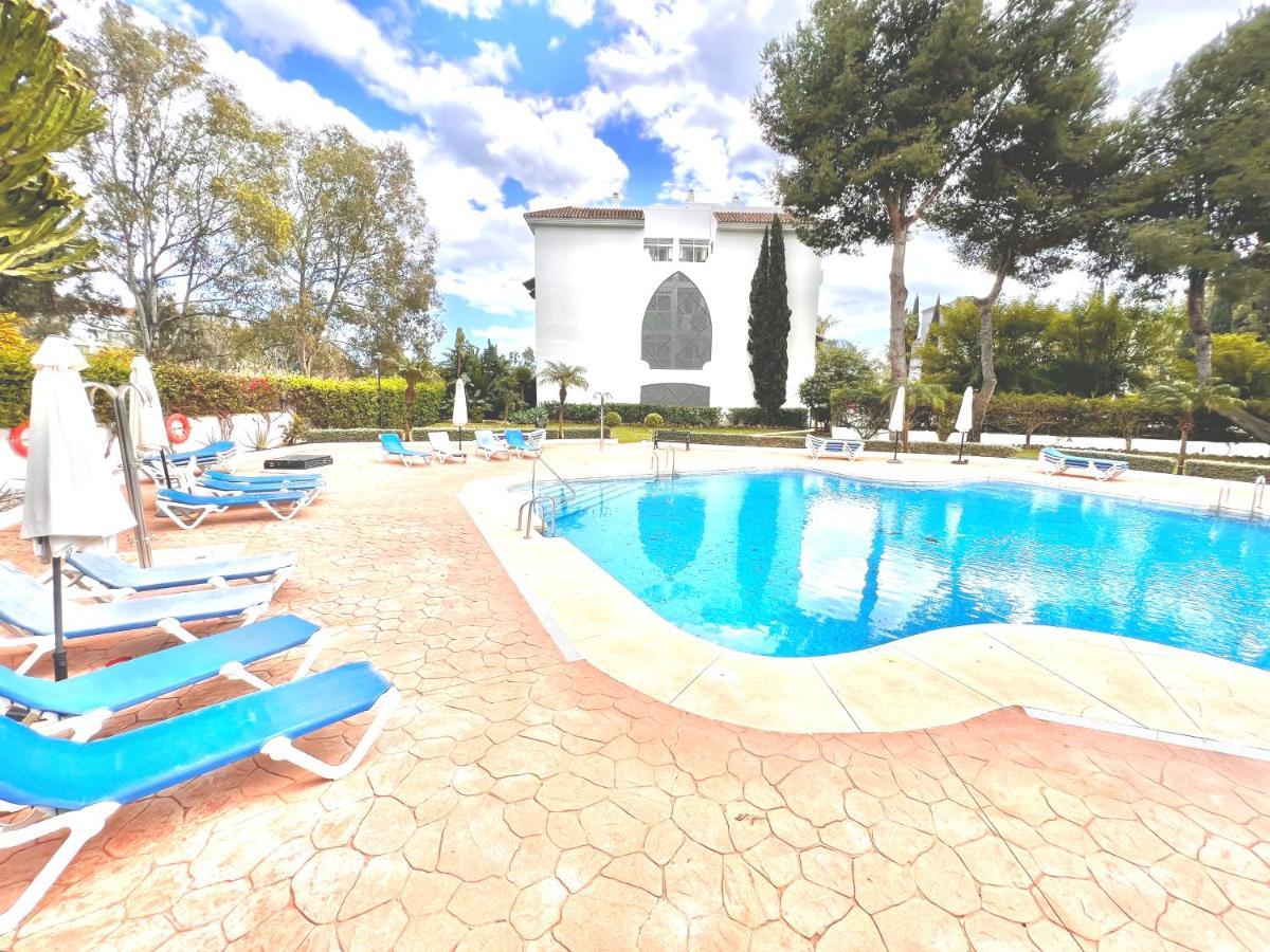 Apartment Albatros In Puerto Banus 150 Meters From The Beach Marbella Eksteriør billede