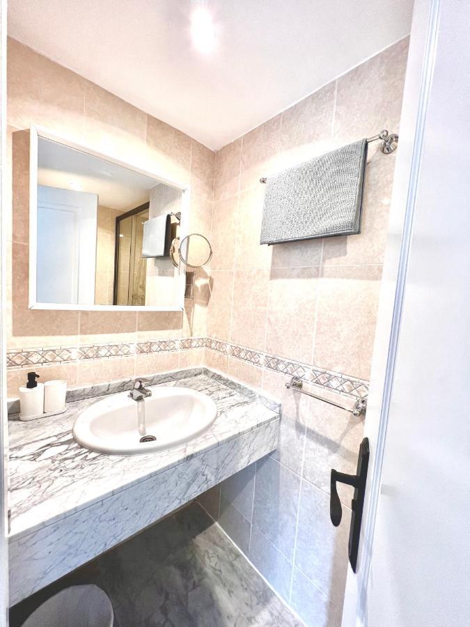 Apartment Albatros In Puerto Banus 150 Meters From The Beach Marbella Eksteriør billede